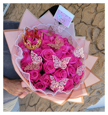 50 Rose Bouquet (Crown+Butterflies)